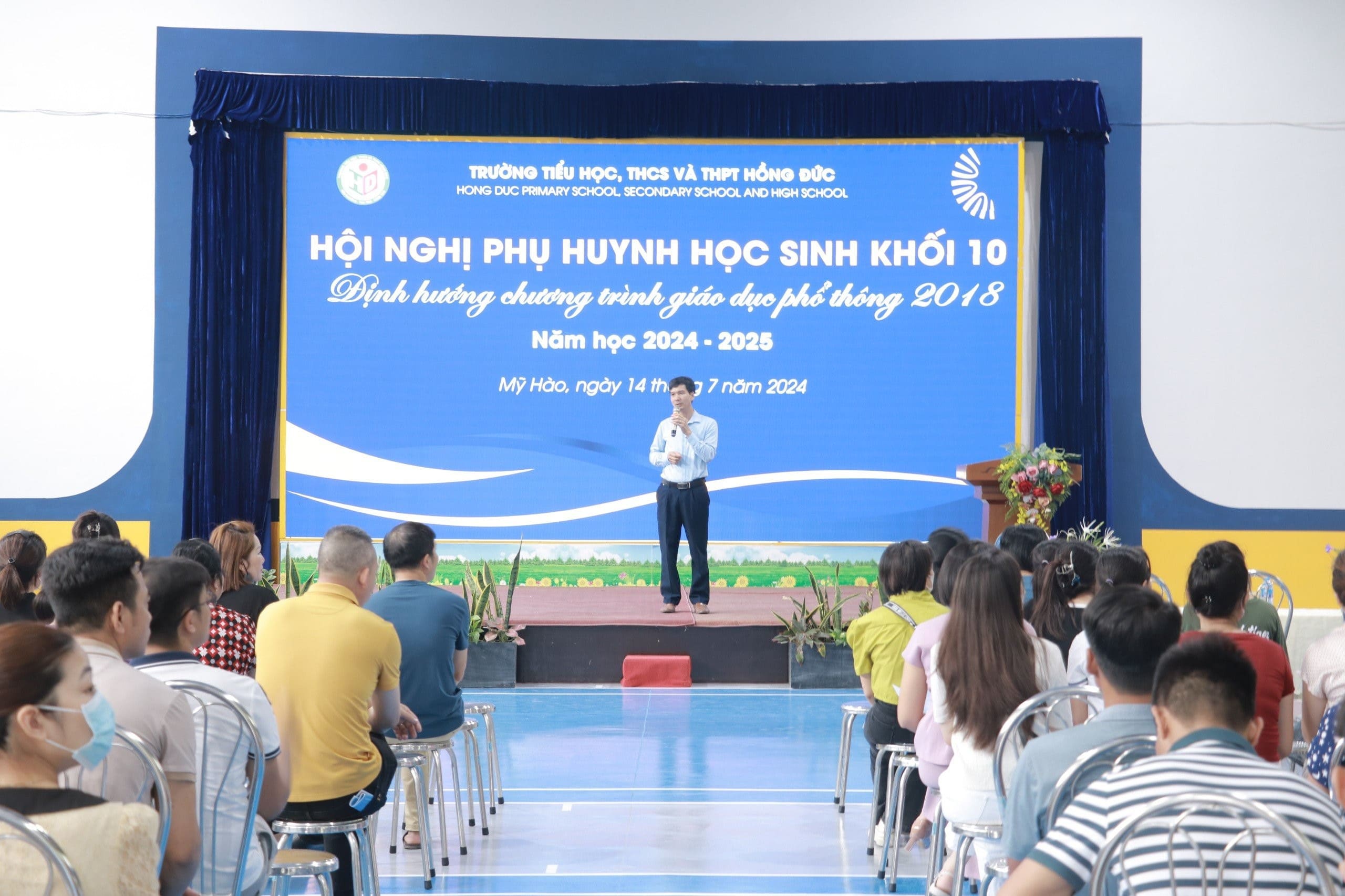 Hội nghị phụ huynh học sinh khối 10 – Định hướng chương trình GDPT 2018 cho học sinh