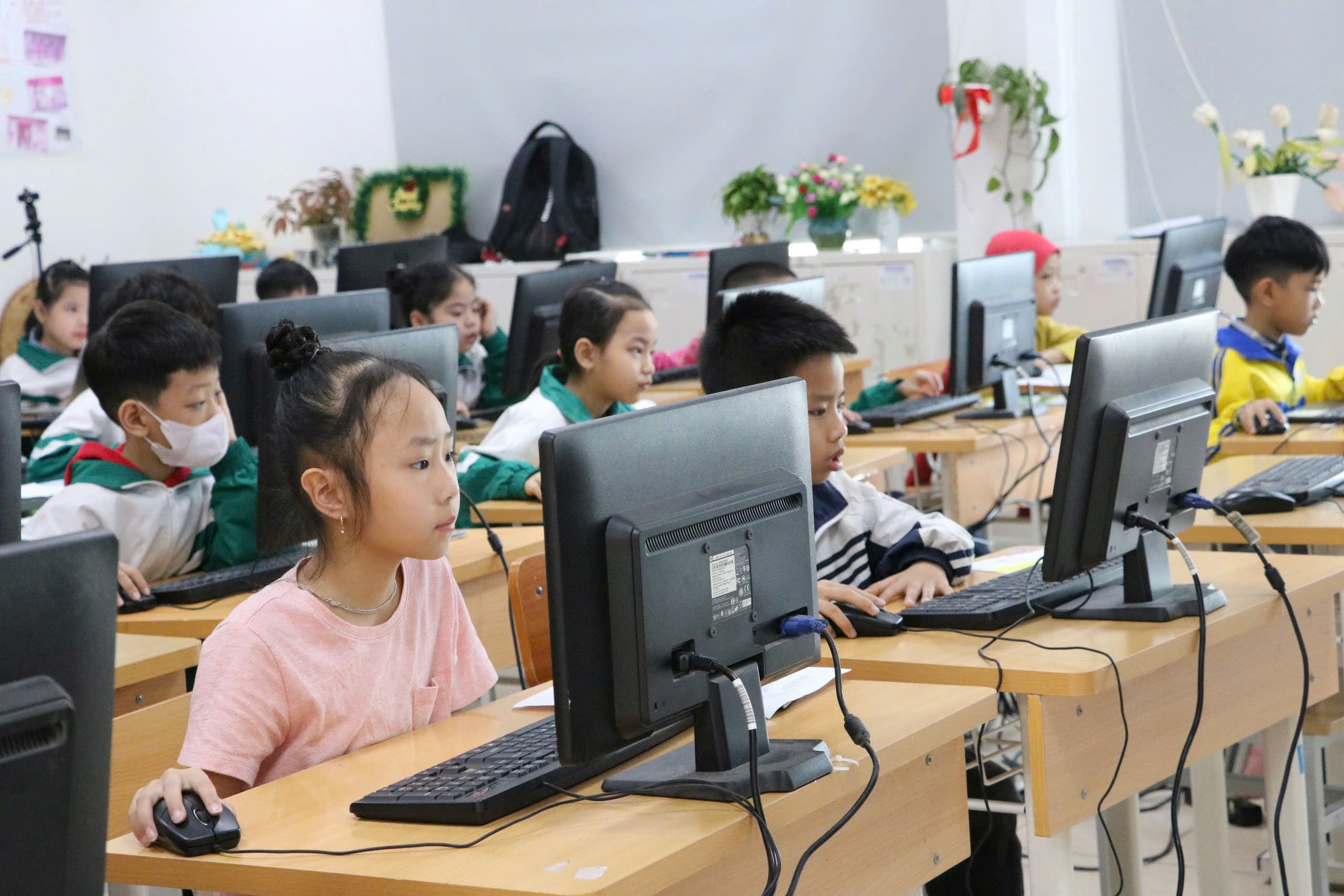 Tỏa sáng cùng “Kỳ thi Violympic năm học 2024 – 2025”