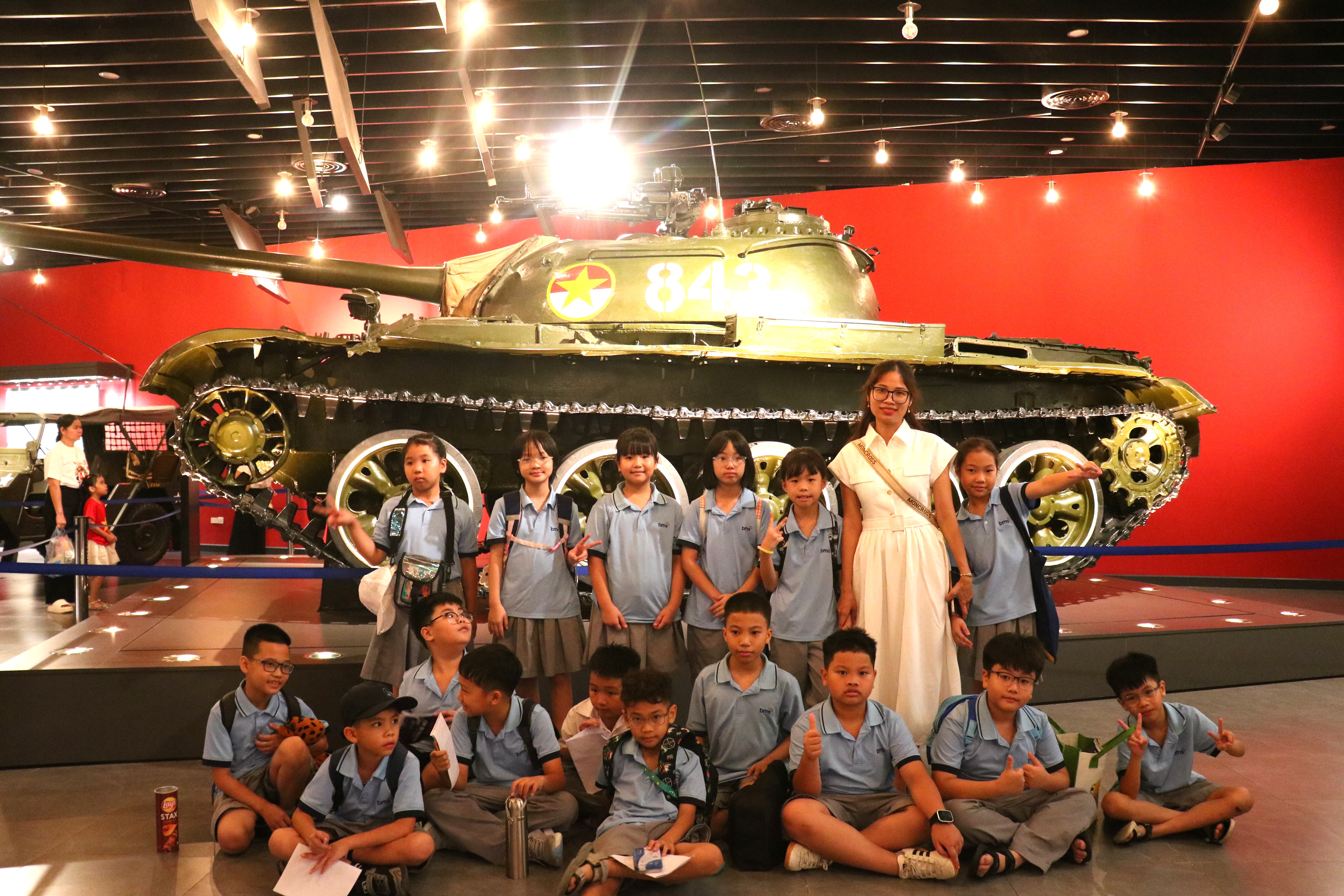 Chạm vào lịch sử – hành trình ý nghĩa của học sinh BMS Hưng Yên