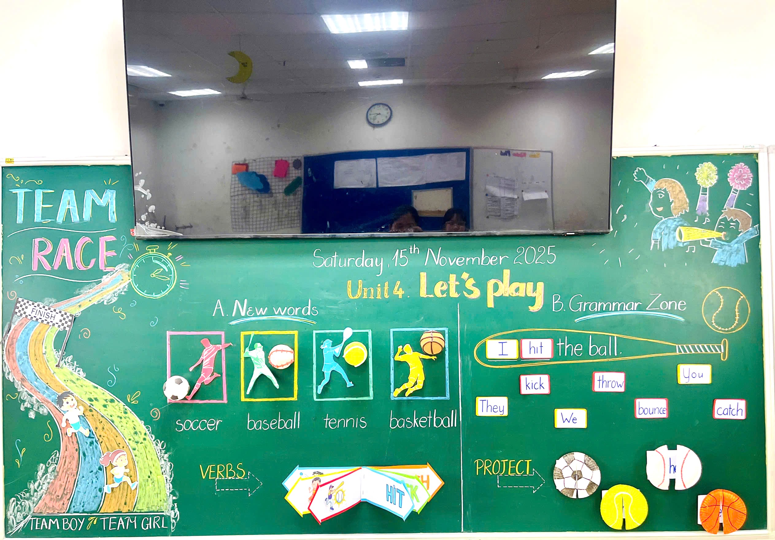 Cuộc thi "Trình bày bảng" chào mừng Ngày Nhà giáo Việt Nam tại BMS Hưng Yên: Tinh thần đổi mới gắn với giá trị nghề nghiệp