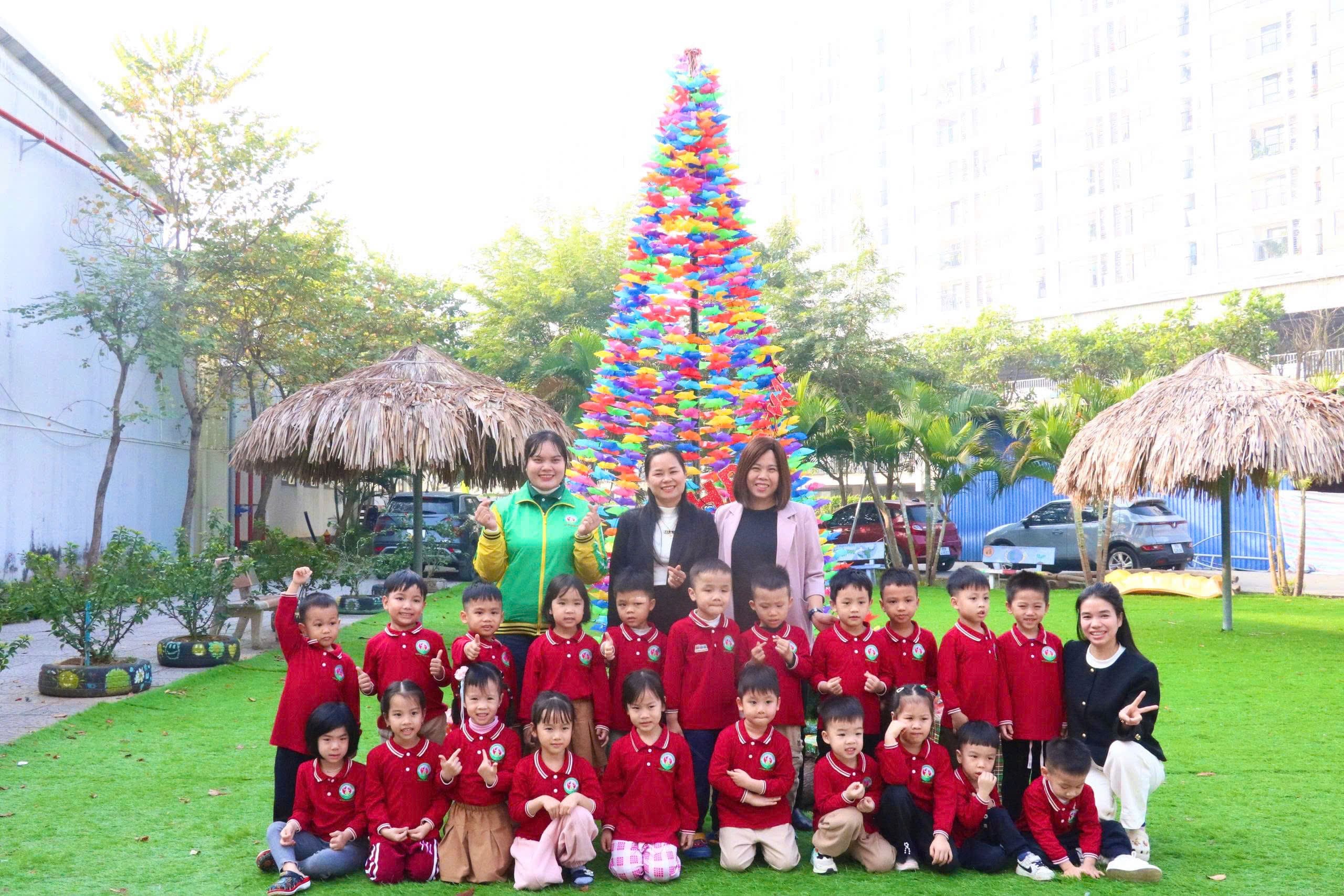 Trải nghiệm Giáng sinh ấm áp tại BMS Hưng Yên cùng các bé Trường Mầm non Hoàng Yến