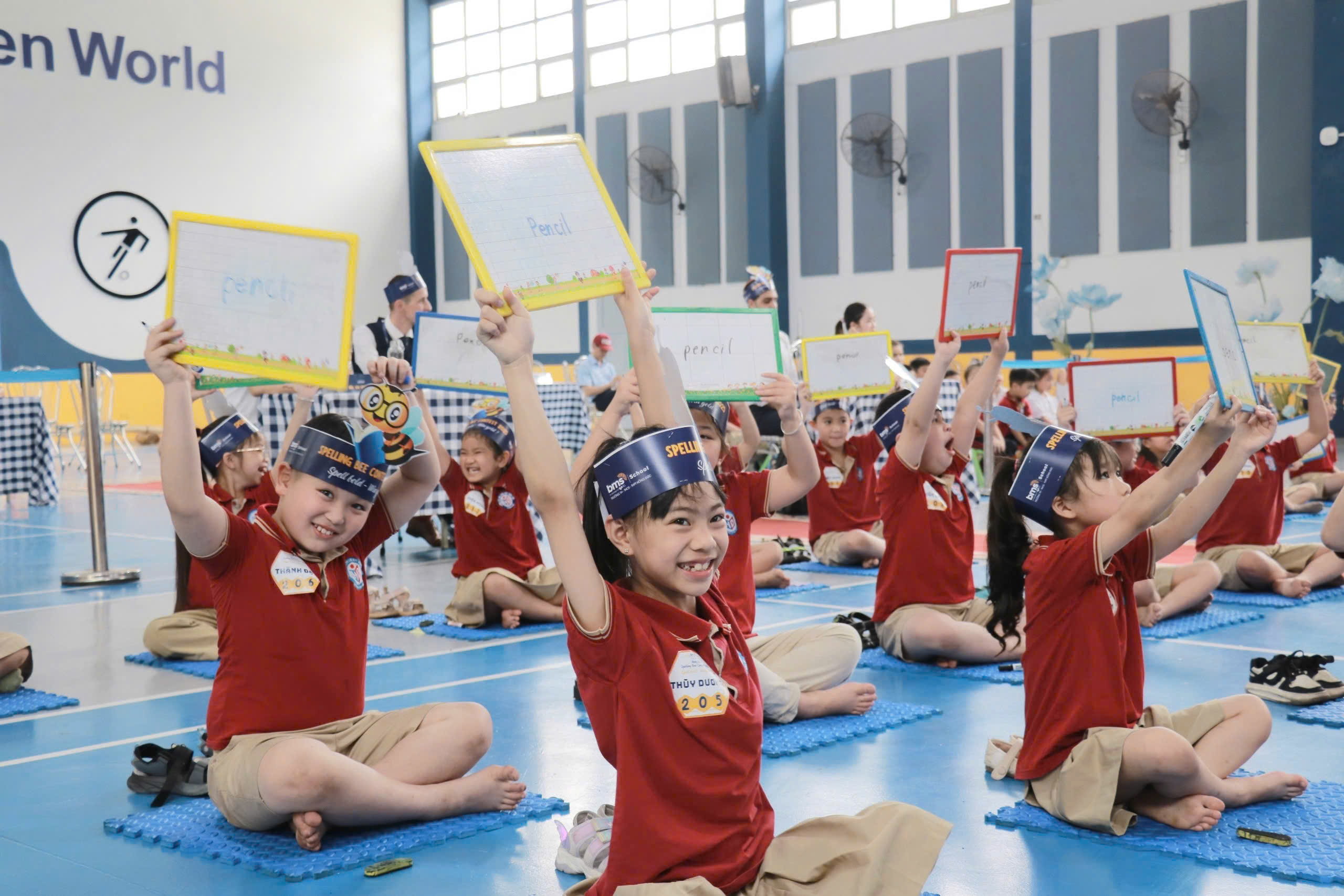 CHUNG KẾT SPELLING BEE 2025 – HÀNH TRÌNH TỎA SÁNG CỦA NHỮNG NHÀ NGÔN NGỮ NHÍ