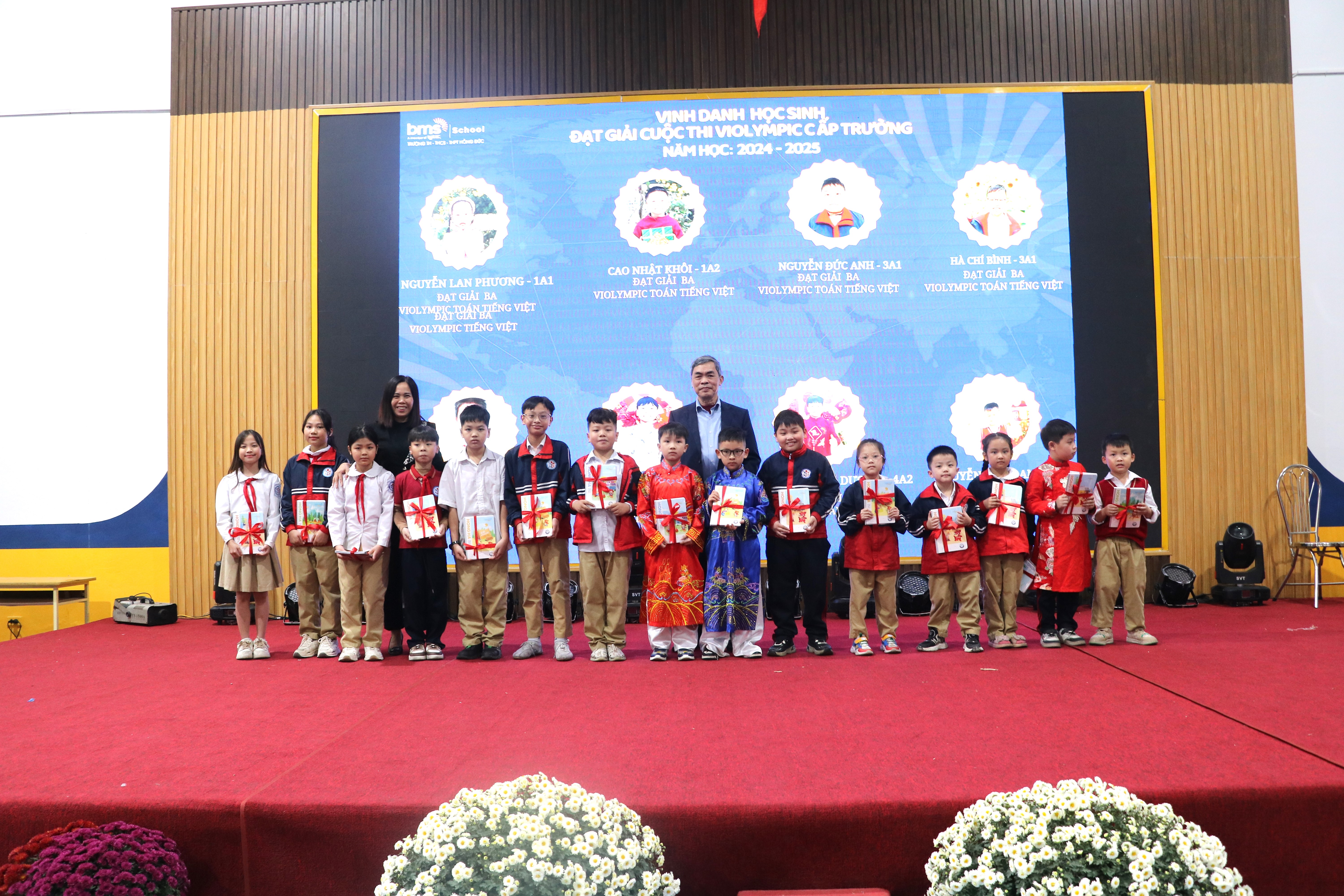 LỄ SƠ KẾT HỌC KỲ 1 KHỐI TIỂU HỌC TRƯỜNG TIỂU HỌC, THCS VÀ THPT HỒNG ĐỨC