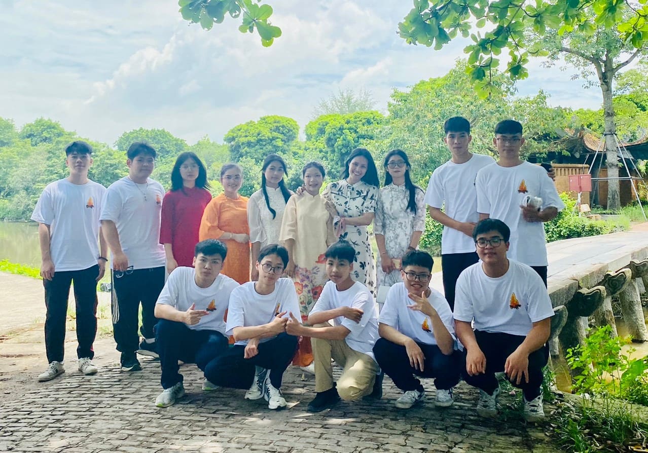 Yêu lịch sử, văn hoá cùng Hồng Đức Summer Camp